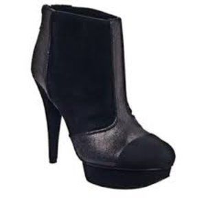 BCBGenreration Suede Metallic Purple Zip Heel Boots Booties Women's Size 6.5